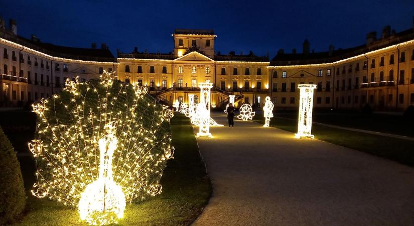 Fények Versailles-a – Mesebirodalommá változott az Esterházy-kastély kertje