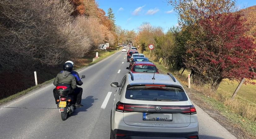 Robogóst sodort el egy személyautó Székelyudvarhely közelében