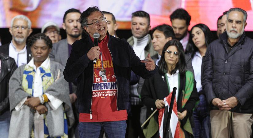 Az USA szankcióval sújtotta Gustavo Petro kolumbiai elnököt a kábítószer-kereskedelem miatt