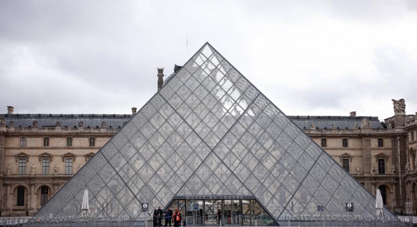 „Ha megint sietni kell” – A Louvre kirablásával reklámozza magát egy német cég