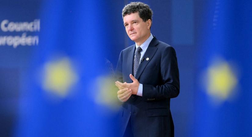 „Takarodj Ukrajnába!” – füttykoncert és skandálás fogadta a román elnököt (VIDEÓ)