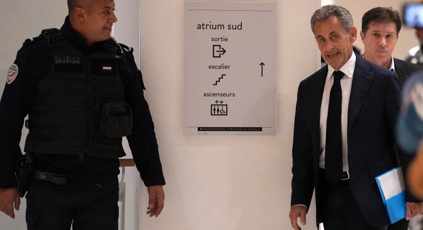 Sarkozy első éjszakája a börtönben: halálos fenyegetések érték a volt francia elnököt