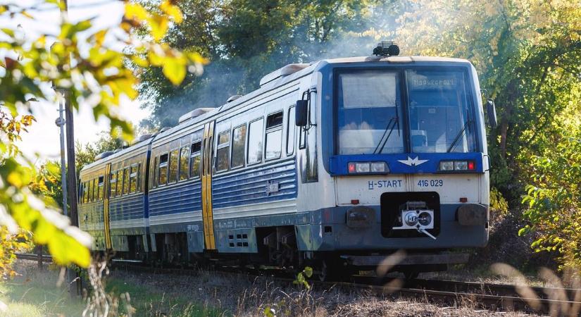Téli időszámítás: változik a vonatok és a buszok menetrendje