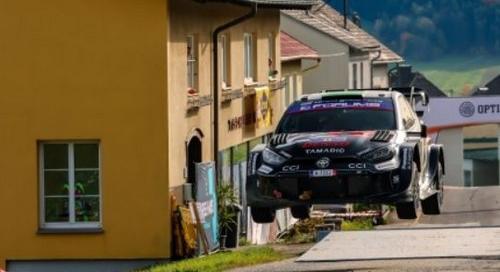 Kettős győzelemmel világbajnok ismét a Toyota a WRC-ben