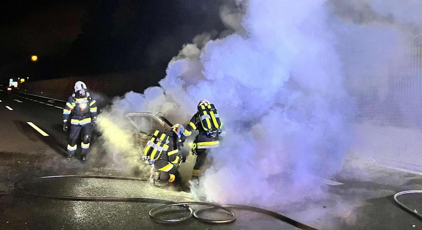 Részeg sofőr hajtott az autójukba hátulról, két magyar halálra égett Ausztriában az A9-es autópályán