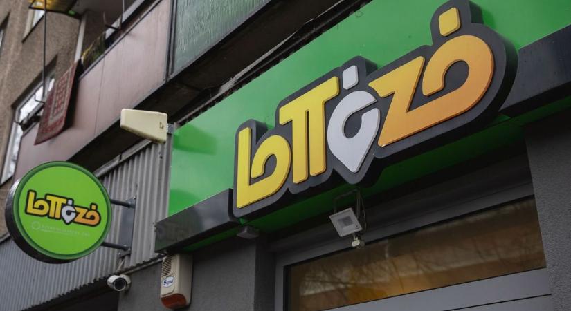 Őrület! Így csináltak 150 forintból majd' 500 ezret az egyik debreceni lottózóban!