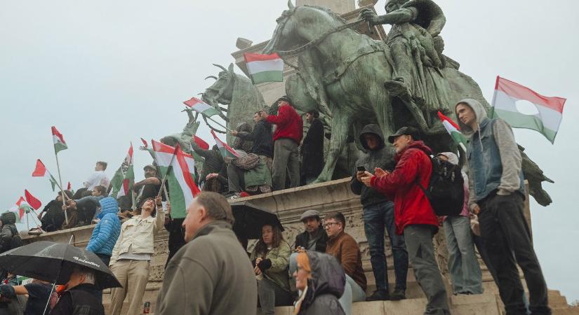 Mégsem annyian voltak Magyar Péter rendezvényén, elképesztő átverés terjed a Tiszáról