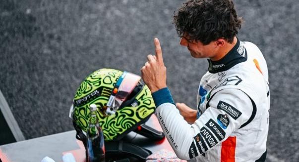 Szétszakadt a McLaren: a szombati nap F1-es hírei
