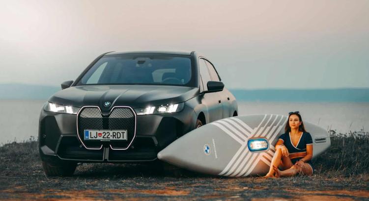 A BMW legújabb elektromos Neue Klasse modelljének még kerekei sincsenek