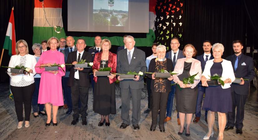 A város elismerte legkiválóbb polgárait (galéria)
