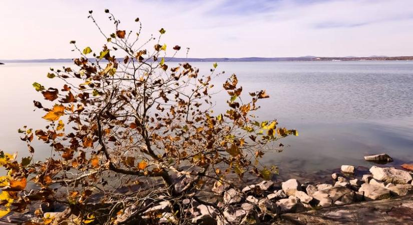Félelmetesen alacsony a Balaton vízszintje: "de legalább tovább nem csökkent" mondják a vízügyi szakértők