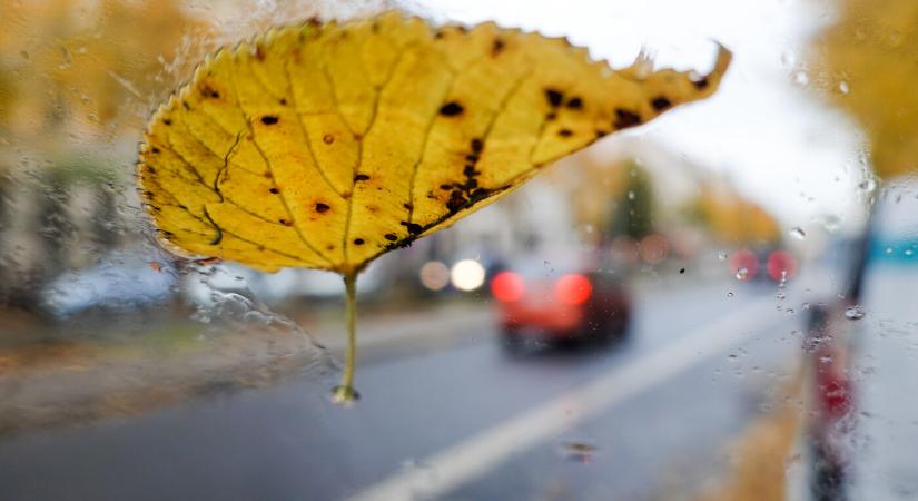 Visszatérnek a szürke felhők – néhol a zápor, eső sem kizárt