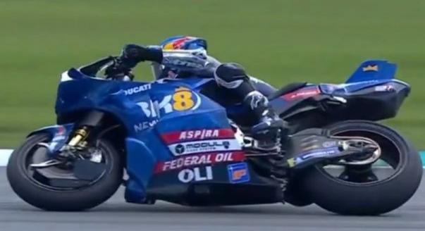Alex Marquez nyert Acosta előtt, Bagnaia kiállt