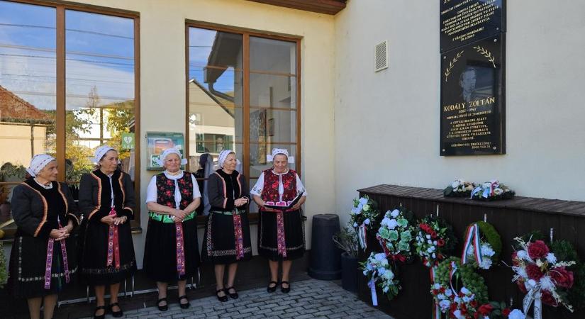 A népdalok a közösségek csodálatos kincsei