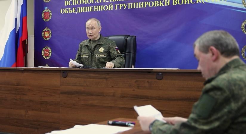 Putyin a fronton: Geraszimov jelentése szerint az orosz hadsereg bekerítette Pokrovszkot