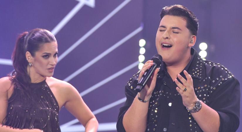 Így énekelt Kökény Attila fia a Megasztár első élő show-jában