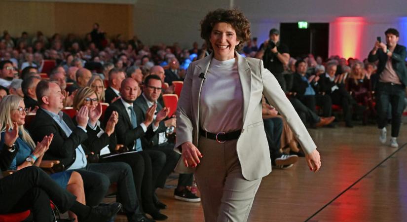 Itt a DK új programja: Dobrev Klára országjárásra indul, emberekkel fog beszélgetni
