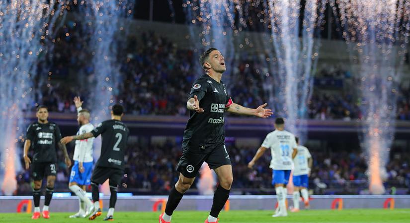 Liga MX: a Cruz Azul emberelőnyben győzte le a Monterreyt és beérte az éllovast – videóval