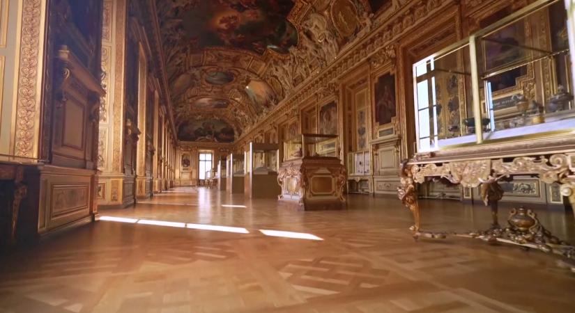 Louvre-rablás: ketten kézre kerültek, a műkincsek sorsa továbbra is kérdéses