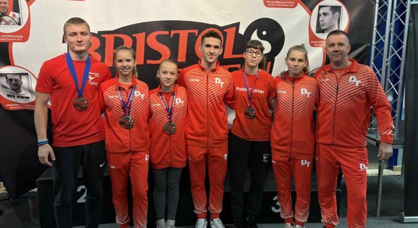 Szép helyezéseket hozott a Bristol Open-ről a Debreczeni team