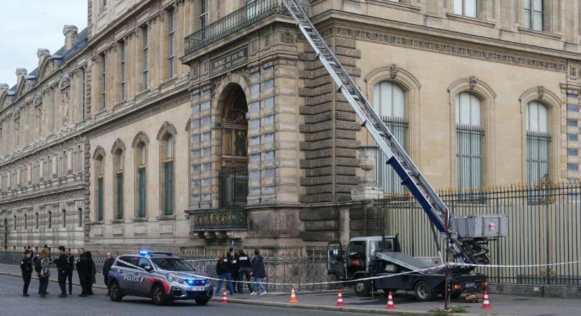 Rendőrkézen két gyanúsított a Lourvre-rablás ügyében