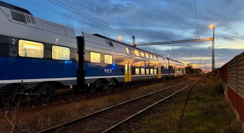Vasúti tragédia: egy férfit gázolt halálra a vonat