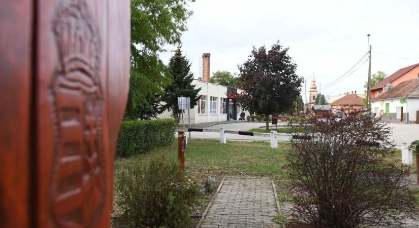 Még nem dőlt el: több jászkunsági település is gyűjti a szavazatokat ezért a rangos elismerésért