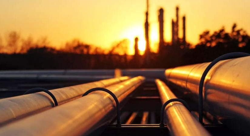 Halmozódnak az energiaellátási gondok, de az államfő optimista
