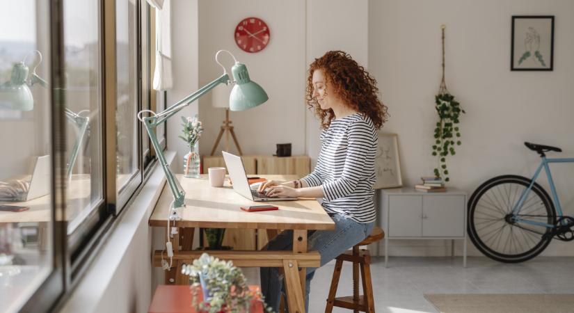 Kutatás: a magyar munkavállalók egyharmadának van lehetősége home office-ra