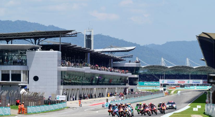 Horrorbukás a MotoGP betétfutamán, újra kellett éleszteni a világbajnokot