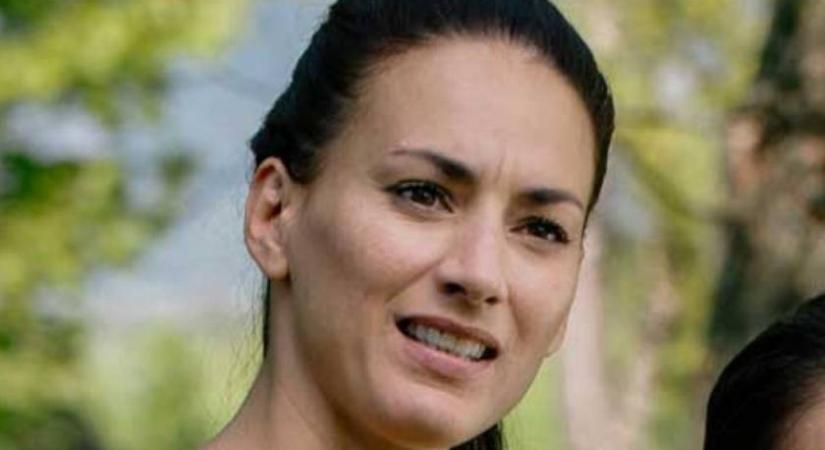 A mi kis falunk színésznője playmate volt: a 47 éves Ripli Zsuzsi fürdőruhában ennyire dögös