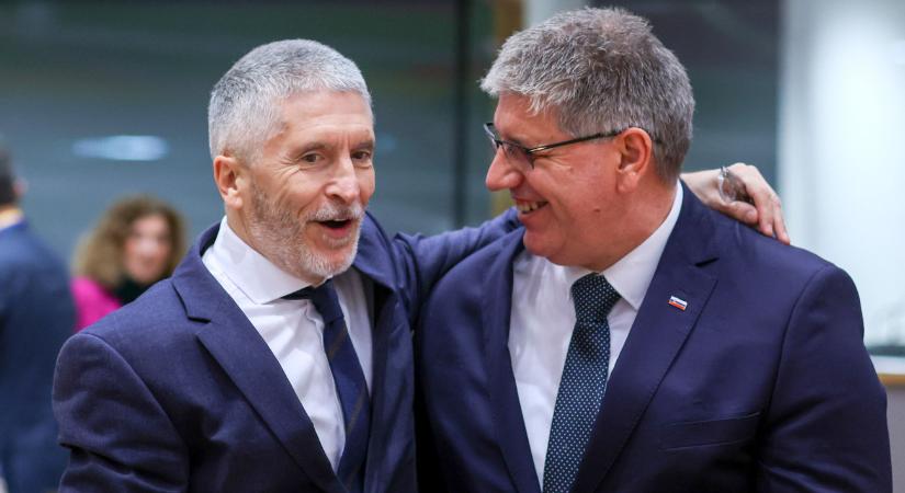 Gyilkosság történt Szlovéniában, azonnal lemondott két miniszter, romaügy áll a háttérben