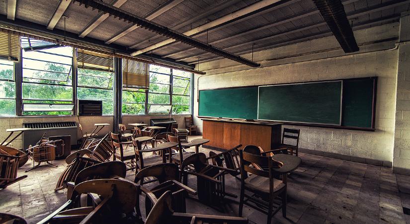 Döntött a belügyminiszter: jövőre kötelező tananyag lehet a háborús felkészülés