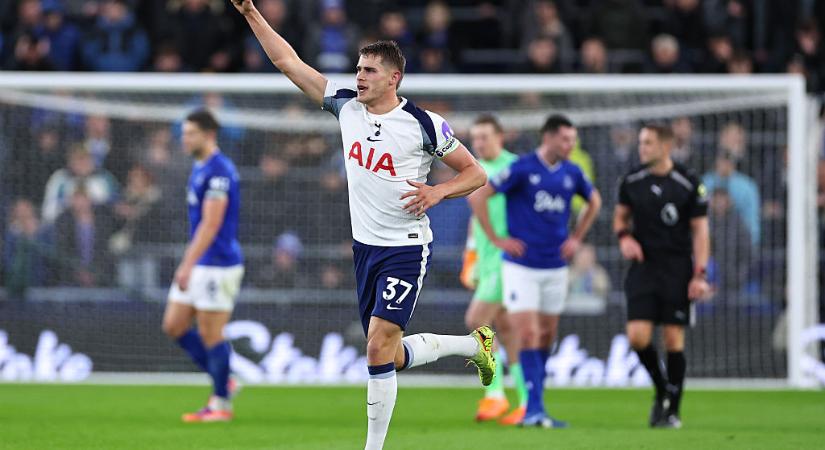 PL: három fejesgóllal verte meg az Evertont a Tottenham! – videóval