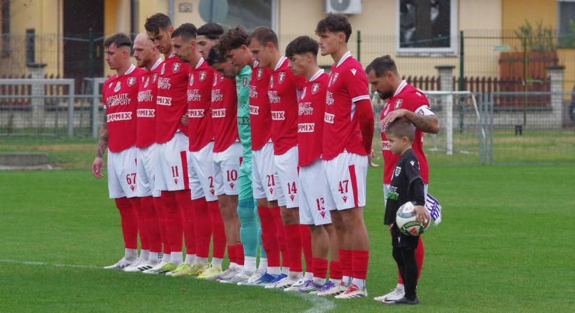 Szívszorító: így emlékezett tragikusan fiatalon elhunyt korábbi focistájára a baranyai klub