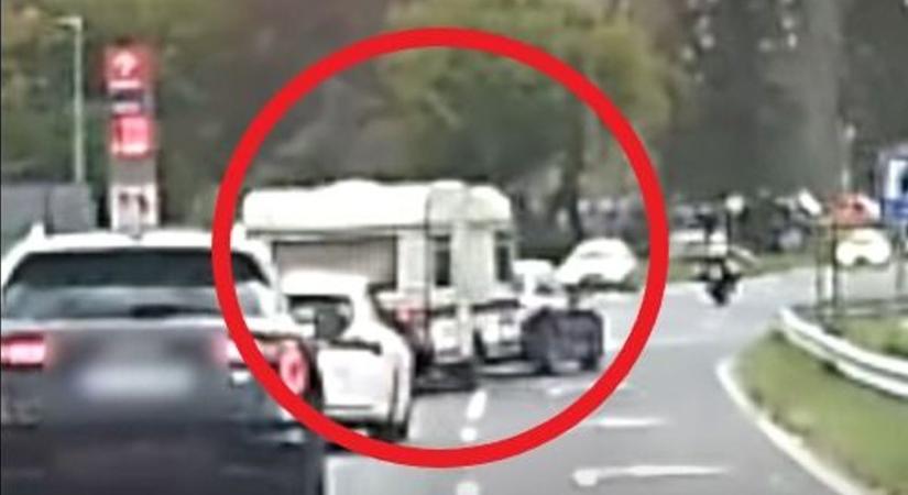 Videón az utak réme, lakókocsival száguldozott Nyergesújfalun az őrült sofőr