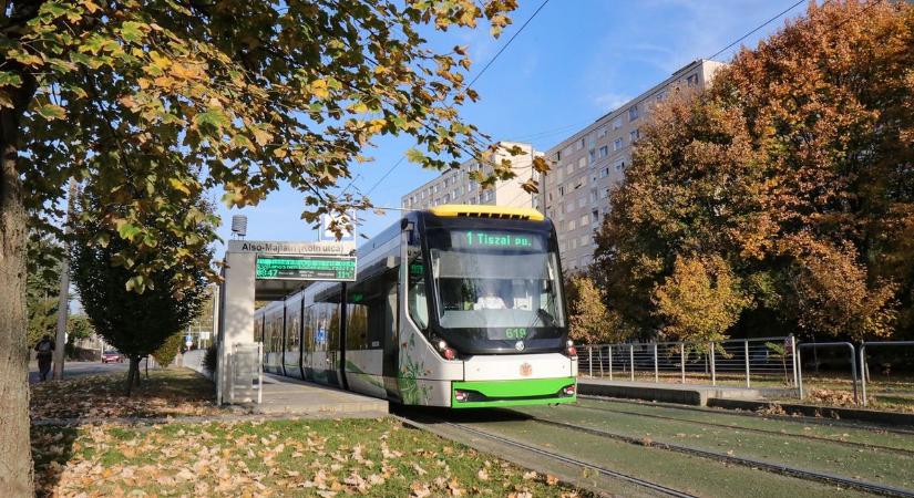 Hétfőtől megváltozik a buszok és villamosok menetrendje Miskolcon