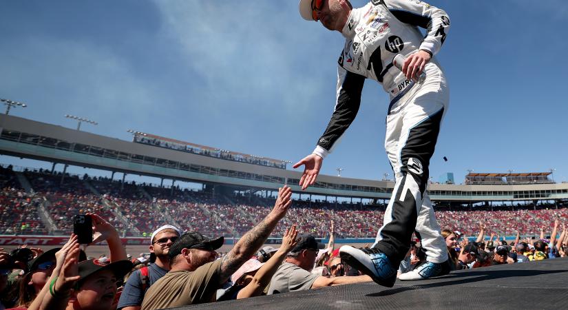 Byron nyert Martinsville-en, Hendrick-Gibbs párbajban dől el a NASCAR Cup 2025-ös bajnoki címe!
