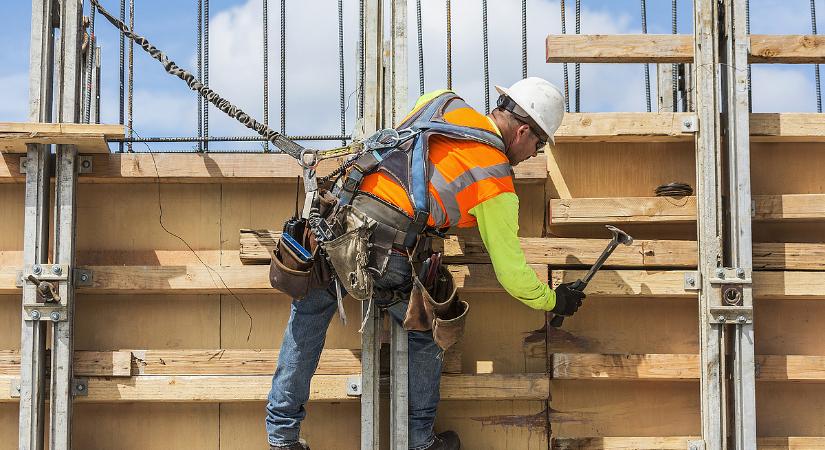 Kékgalléros munkával itt lehet az országban a legtöbbet keresni