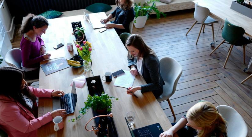 Ezek a világ legjobb munkahelyei a nők számára: itt a Forbes friss listája 2025-re