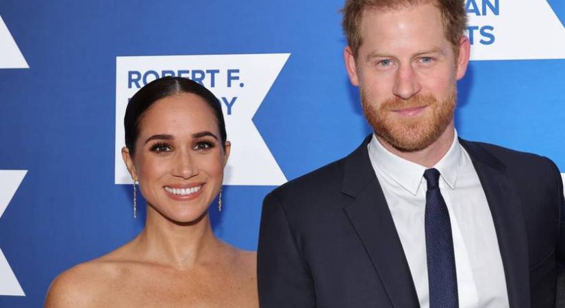 Friss felvételen Harry, Meghan és a gyerekeik: Archie-val és Lilibettel halloweeni tököket vásároltak