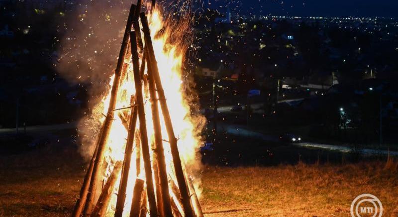 Őrtüzek jelezték a közösség autonómiaigényét Székelyföld autonómiájának napján