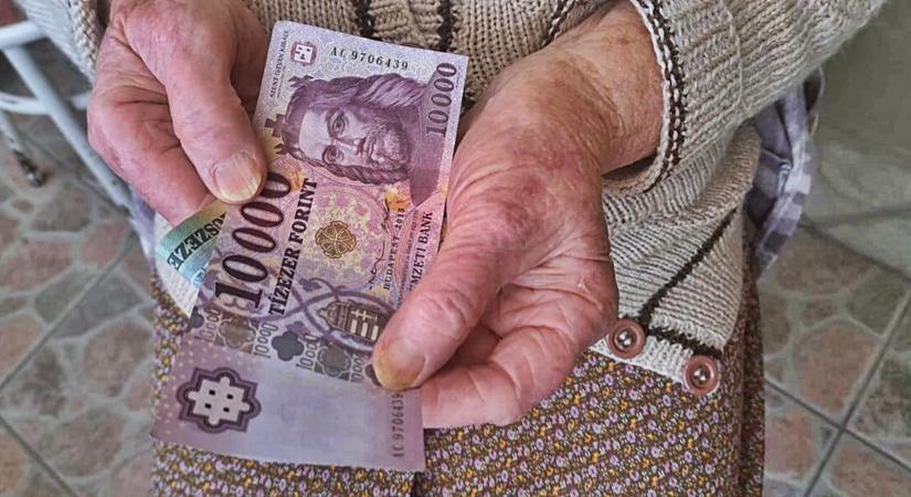 Egyszeri, 30 ezres karácsonyi támogatás – Eddig lehet igényelni!