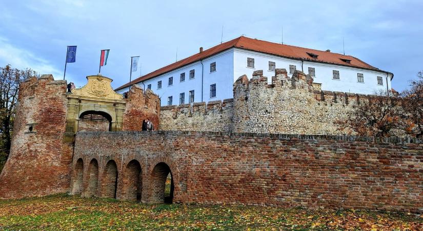 Ahol a múlt nem múlik el – barangolás a Siklósi vár falai között