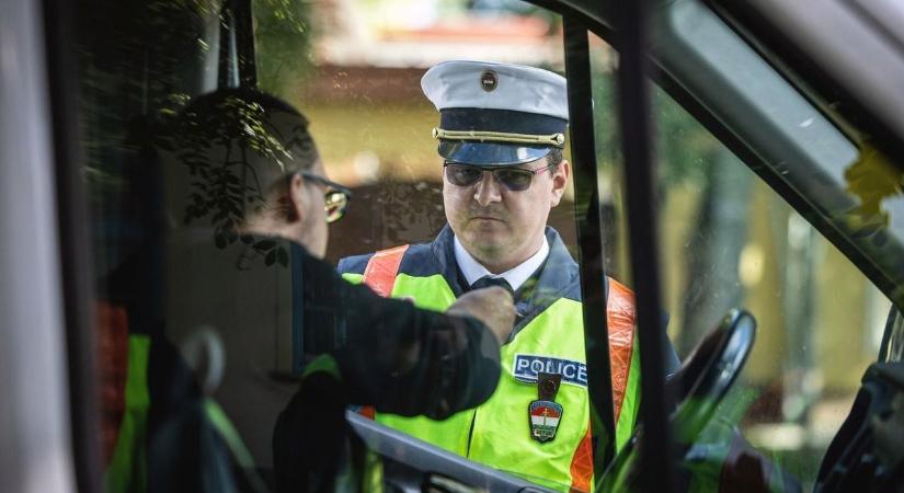 Sokan gondolták úgy, hogy a hosszú hétvégén nem ellenőriznek a rendőrök a jászkunsági utakon