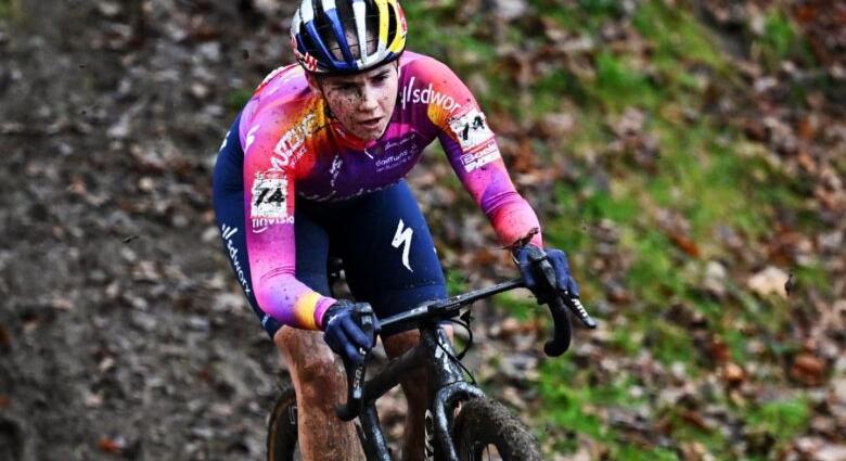 Egy 13. hellyel nyitotta a cyclo-cross idényt Vas Blanka