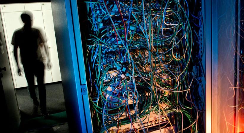 Leállt a fél internet: elárulta az Amazon, mi okozta az óriási kiesést
