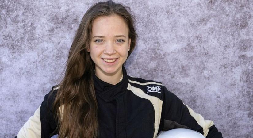 Csak 16 éves, de már bajnok: Bartha Brigitta berobbant a rallycross világába