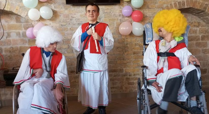 Egy szervezetet ünnepeltek, aki a fogyatékkal élőknek szenteli az életét