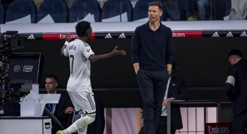 Xabi Alonso, amikor a lecserélt Vinícius hisztijéről kérdezték: Beszélni fogunk róla
